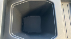 Land Rover Defender 3.0 D250 X-Dynamic SE 90 3dr Auto Diesel Estate